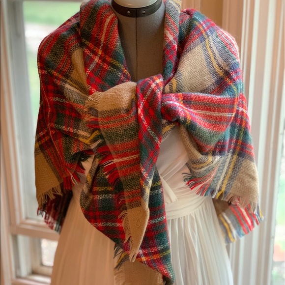 SOLD Classy Plaid Scarf🍁🍂LAST ONE - Picture 3 of 4